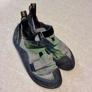 La Sportiva Men's Aragon Climbing Shoes - Gray and Green